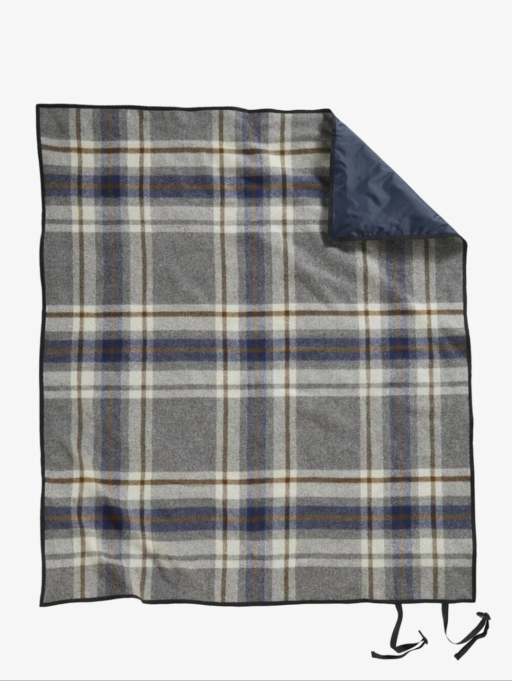 NWT Pendleton nylon backed roll up blanket Raleigh plaid wool camping tailgate